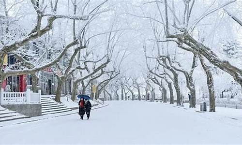 用天寒地冻和大雪纷飞造句_用天寒地冻和大